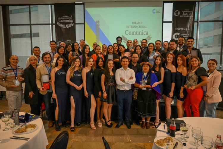 Empresas Ganadoras Premio Éxito Emprendedor Colombia 2022 - WARHOL ACADEMY